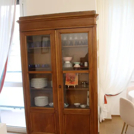 Maison Claire Milan