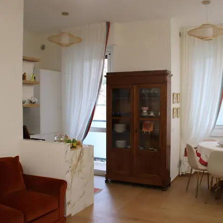 Maison Claire Milan