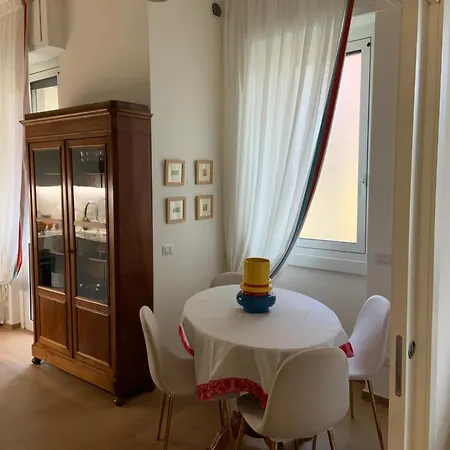 Maison Claire * Milan